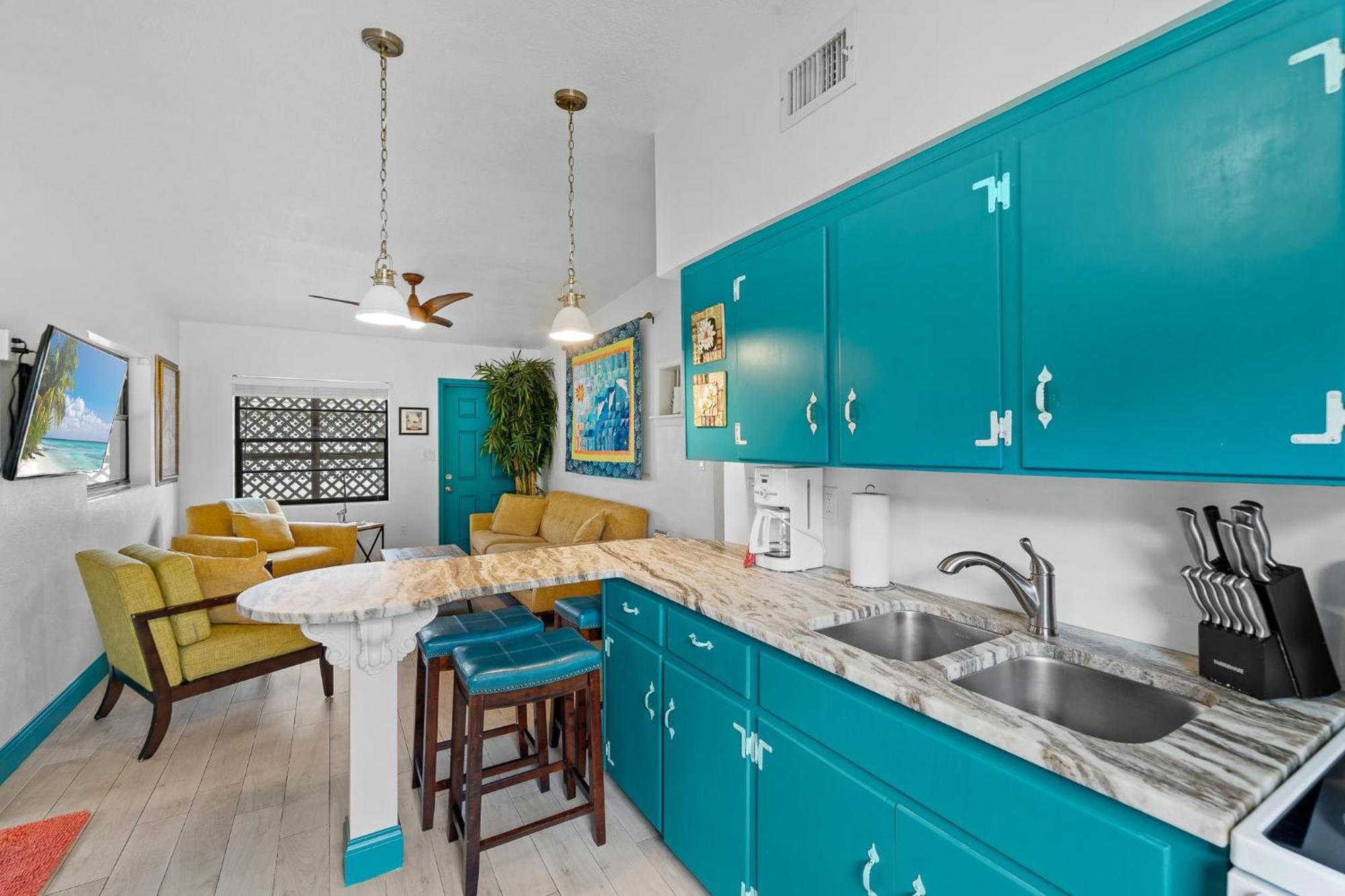 Uptown Cottage - Walk To The Beach And Restaurants Какао-Бич Экстерьер фото